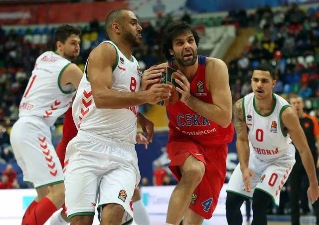 巴黎主帅战术受质疑（巴黎主教练战术引发质疑）