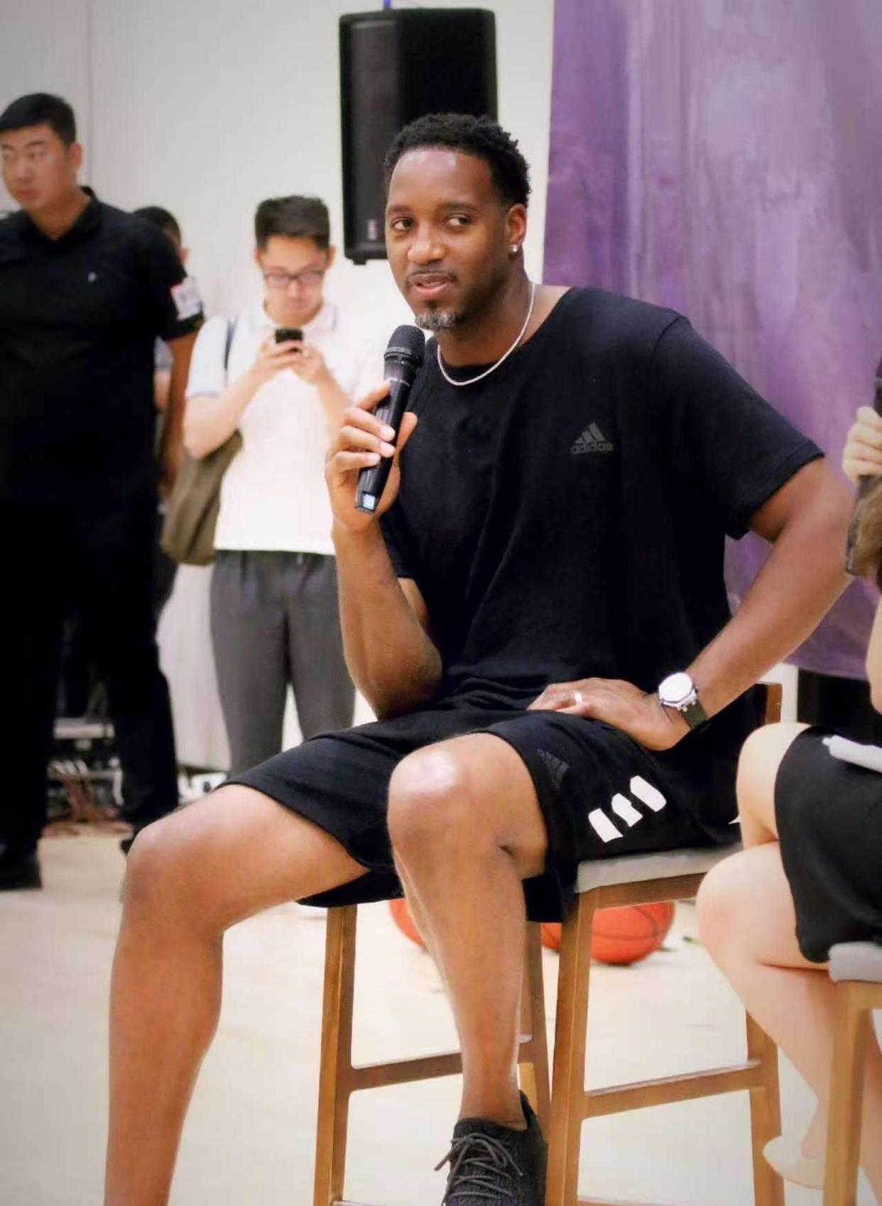 王曼昱横扫李恩惠，孙颖莎等人观摩学习，蒯曼混双横扫韩国组合（王曼昱零封李恩惠，孙颖莎现场观摩学习，蒯曼混双横扫韩国组合）