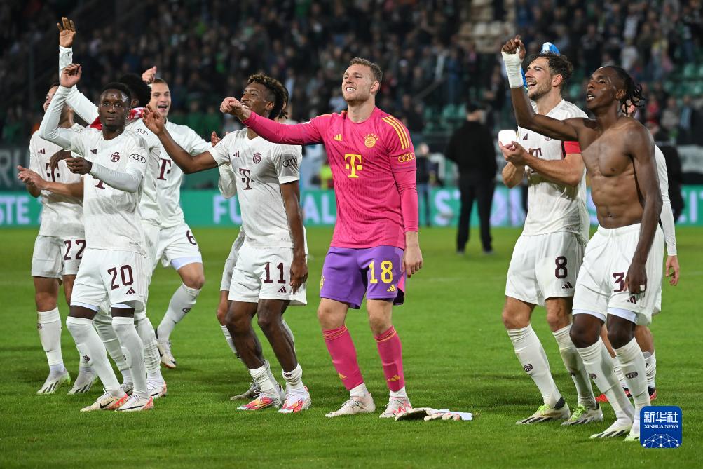 谢文能：感谢一年来支持球队的所有人，谢谢你们的支持和陪伴（谢文能：向所有支持球队的人致谢，感激这一年的陪伴与支持）