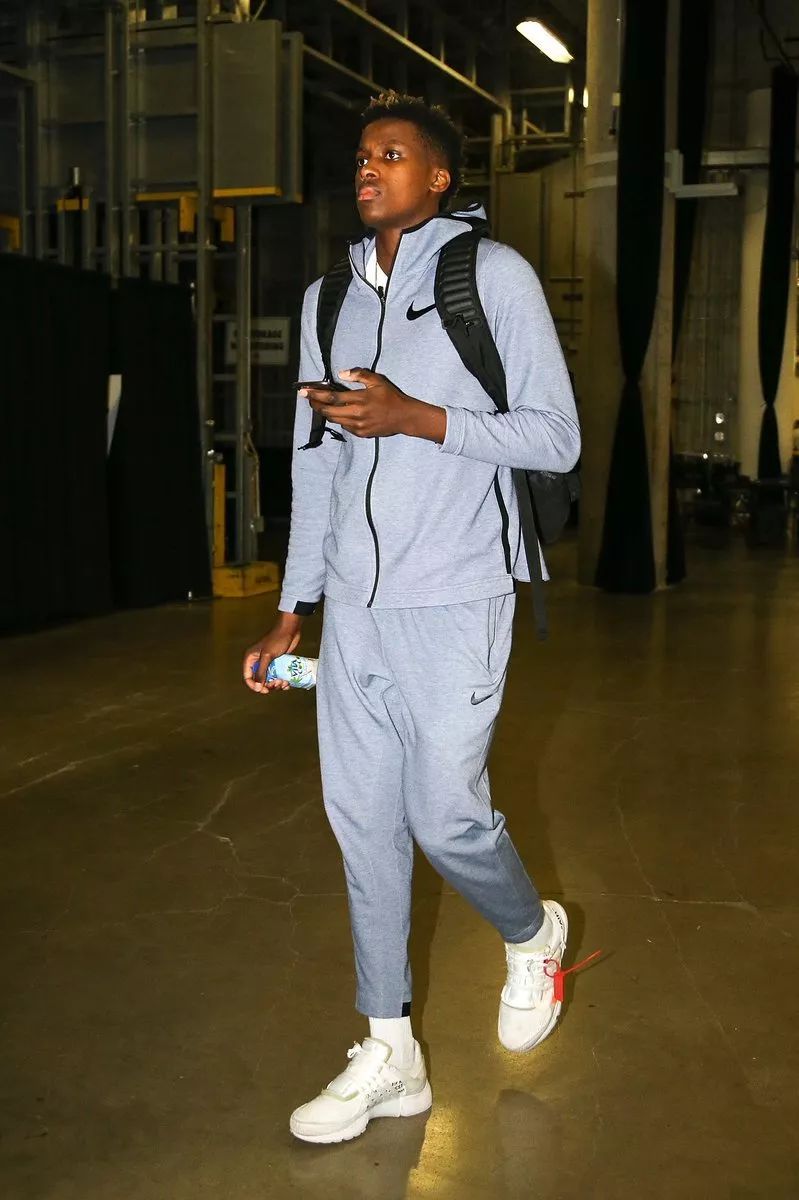 意大利11月名单：多纳鲁马领衔，里奇、斯卡马卡、早安哥回归（意大利11月大名单出炉：多纳鲁马压阵，里奇、斯卡马卡、早安哥重返国家队）