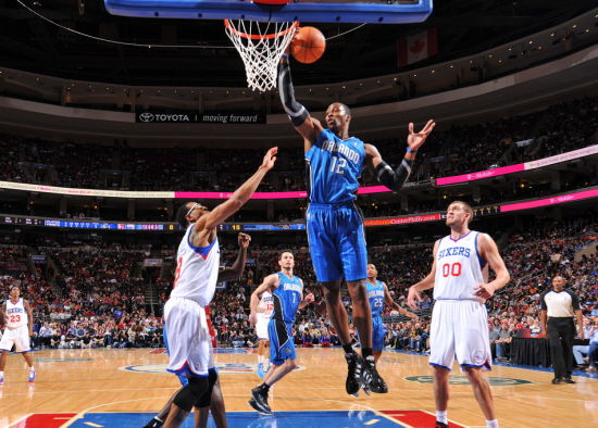 法尔克：拜仁不着急推进诺伊尔续约，打算在他40岁生日前后谈（法尔克：拜仁暂不急于与诺伊尔续约，计划在其40岁生日前后再谈）