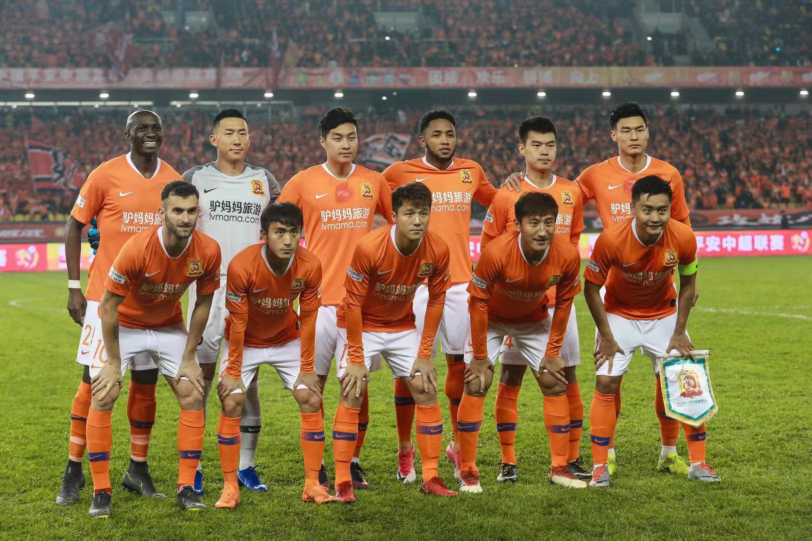 李国旭：马莱莱在申花做好前插就行，但在英博情况不一样（李国旭：在申花马莱莱只需专注前插，到了英博则截然不同）