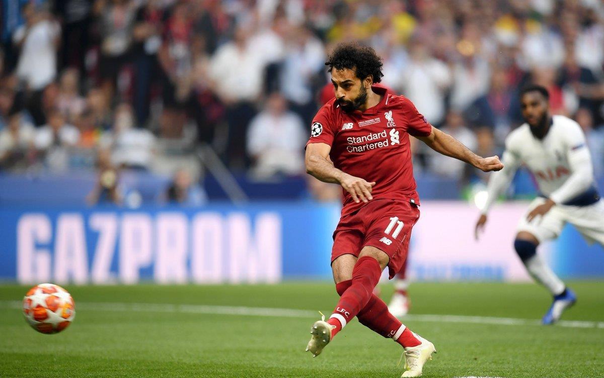 姆巴佩助攻卡马文加进球后，两人复刻昨日训练中的庆祝动作（卡马文加获姆巴佩妙传破门，两人赛场重现昨训庆祝动作）