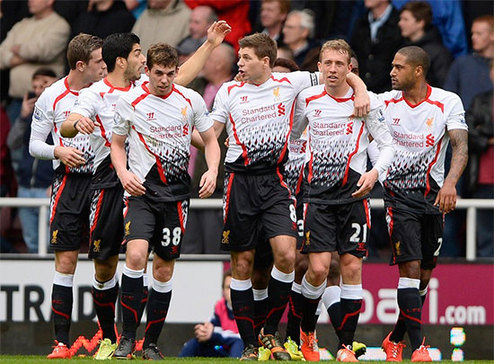 川普狂喜，乡下人乐队将在世界杯抽签仪式结束后表演《YMCA》（乡下人乐队将在世界杯抽签结束后献唱《YMCA》，令川普兴奋不已）