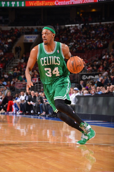 罗马诺：曼联并未与巴萨就费尔明展开谈判，球员只专注巴萨（罗马诺：曼联未与巴萨就费尔明接洽，球员仍专注巴萨）