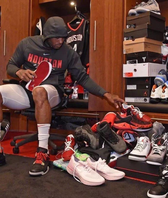 巴萨新星登场攻入制胜球（巴萨小将替补出场打入致胜一球）