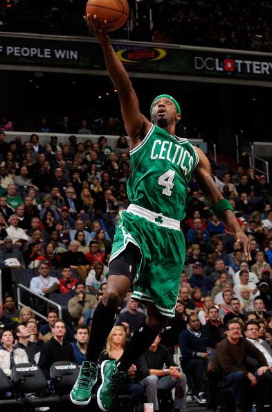 队报：国米与恩昆库经纪人接触，探讨潜在转会的条件（队报：国米已与恩昆库经纪人接洽，商谈可能的转会条款）