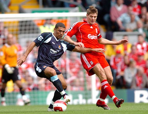 魏翊东：我和谢晖合影是在J联赛现场，被捏造成他要执教国安（魏翊东回应：与谢晖在J联赛的合影被曲解成将执教国安）